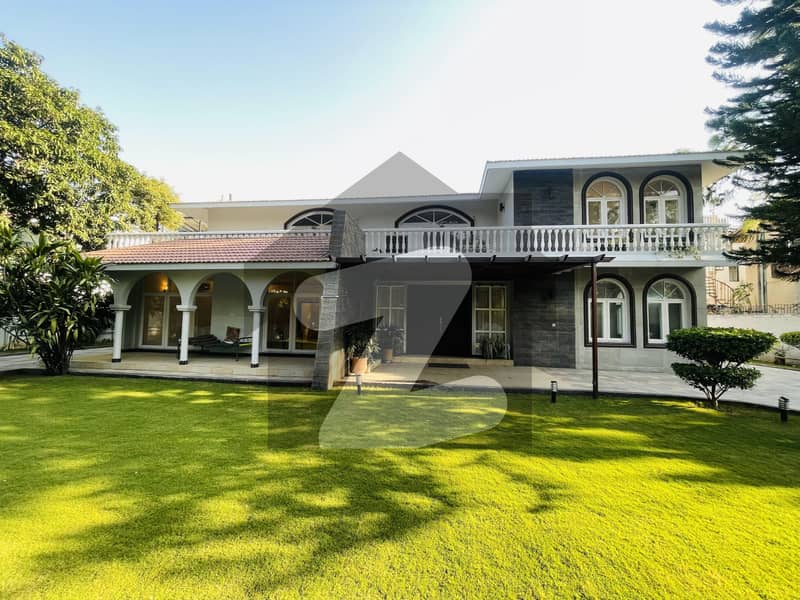 ایف ۔ 6 اسلام آباد میں 6 کمروں کا 3 کنال مکان 11.5 لاکھ میں کرایہ پر دستیاب ہے۔