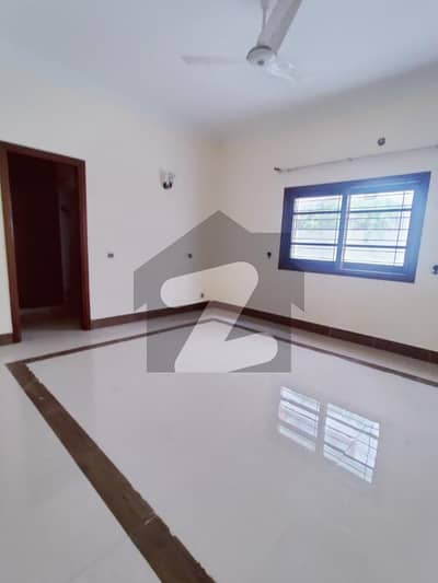 500 Yard Bungalow Available For Rent in Phase 5