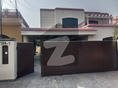 ڈی ایچ اے فیز 1 ڈیفنس (ڈی ایچ اے),لاہور میں 5 کمروں کا 1 کنال مکان 2.0 لاکھ میں کرایہ پر دستیاب ہے۔