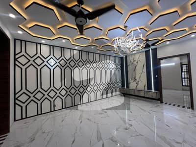 MODERN 10 MARLA HOUSE AVAILABLE FOR SALE IN LDA AVENUE - BLOCK J MODERN 10 MARLA HOUSE AVAILABLE FOR SALE IN LDA AVENUE - BLOCK J