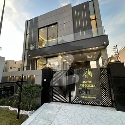 ڈی ایچ اے فیز 5 ڈیفنس (ڈی ایچ اے),لاہور میں 3 کمروں کا 5 مرلہ مکان 2.5 کروڑ میں برائے فروخت۔ ڈی ایچ اے فیز 5 ڈیفنس (ڈی ایچ اے),لاہور میں 3 کمروں کا 5 مرلہ مکان 2.5 کروڑ میں برائے فروخت۔