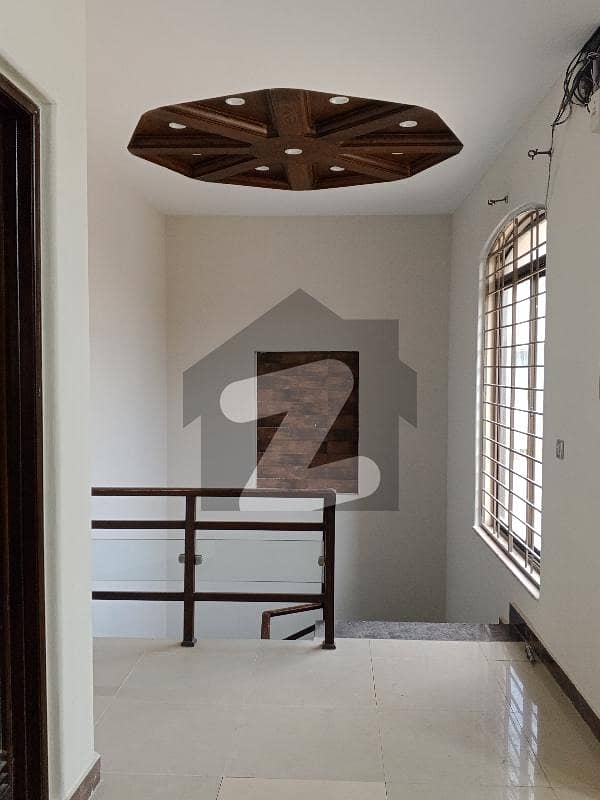 10 Marla Beautiful House