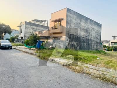 بحریہ ٹاؤن فیز 8 ۔ بلاک ای بحریہ ٹاؤن فیز 8,بحریہ ٹاؤن راولپنڈی,راولپنڈی میں 10 مرلہ رہائشی پلاٹ 85.0 لاکھ میں برائے فروخت۔ بحریہ ٹاؤن فیز 8 ۔ بلاک ای بحریہ ٹاؤن فیز 8,بحریہ ٹاؤن راولپنڈی,راولپنڈی میں 10 مرلہ رہائشی پلاٹ 85.0 لاکھ میں برائے فروخت۔