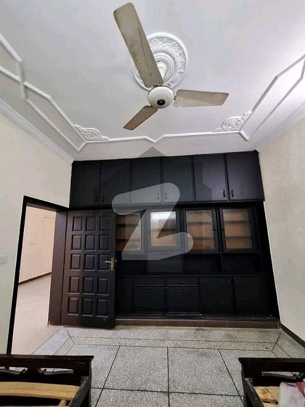 جی ۔ 9/4 جی ۔ 9,اسلام آباد میں 2 کمروں کا 10 مرلہ بالائی پورشن 1.0 لاکھ میں کرایہ پر دستیاب ہے۔ جی ۔ 9/4 جی ۔ 9,اسلام آباد میں 2 کمروں کا 10 مرلہ بالائی پورشن 1.0 لاکھ میں کرایہ پر دستیاب ہے۔