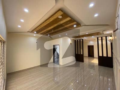 20 Marla House For rent In Cantt