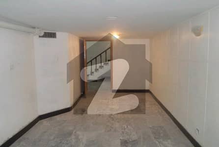House Of 1 Kanal Is Available For rent In I-8/3, Islamabad