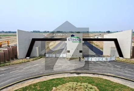 1 Bed Studio Furnished Luxury Studio Apartment for Sale in Etihad Town Phase 1 Raiwind Road Lahore