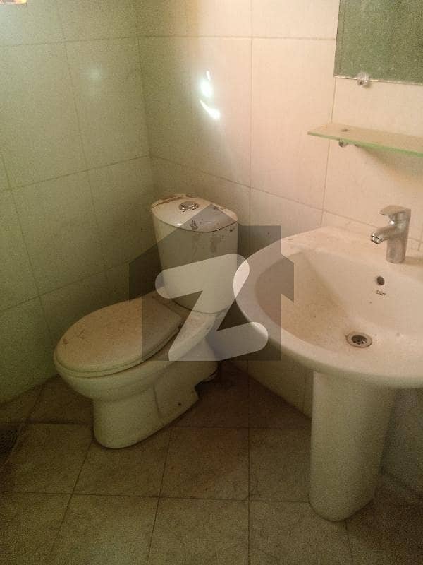 Get Your Hands On Flat In Peshawar Best Area Get Your Hands On Flat In Peshawar Best Area