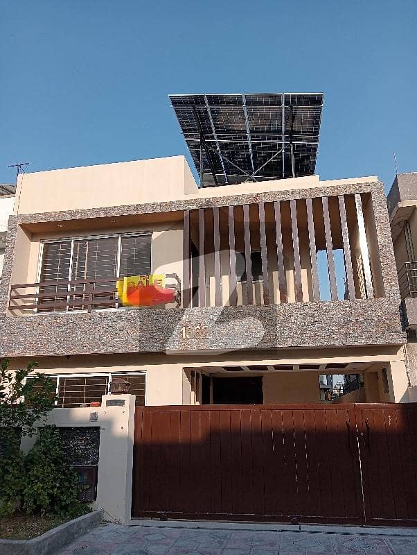 بحریہ ٹاؤن فیز 3 بحریہ ٹاؤن راولپنڈی,راولپنڈی میں 5 کمروں کا 10 مرلہ مکان 1.4 لاکھ میں کرایہ پر دستیاب ہے۔