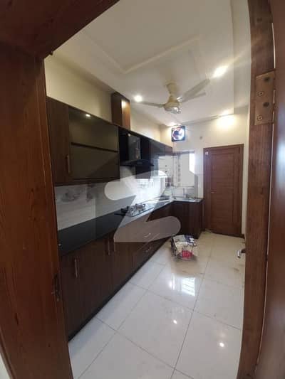 Bahria Enclave 5 Marla Back Open front open House Available For Rent Near To Park