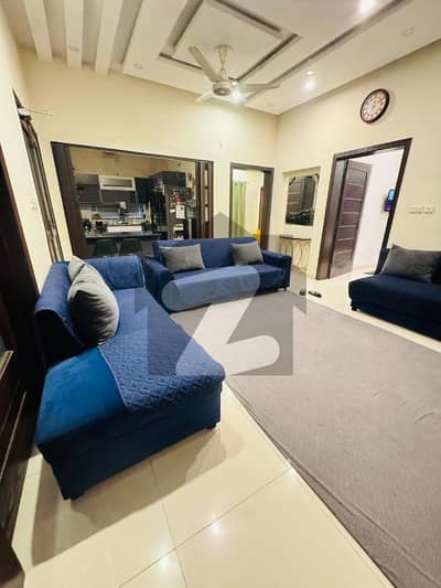 10 Marla Owner Build Solid House For Sale In DHA Phase 8 Pic Are 100% Original