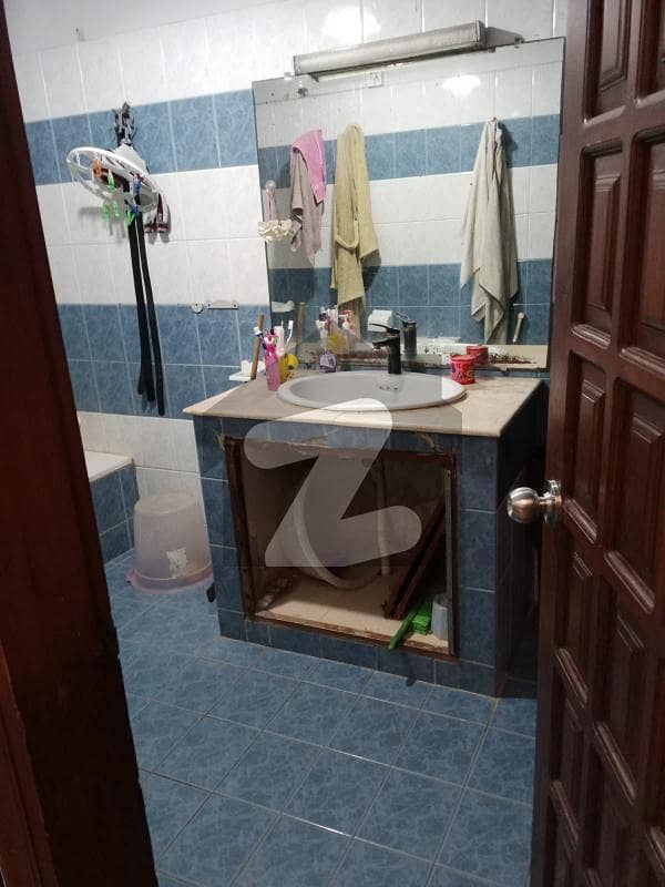 ڈی ایچ اے فیز 7 ڈی ایچ اے ڈیفینس,کراچی میں 3 کمروں کا 10 مرلہ مکان 7.5 کروڑ میں برائے فروخت۔