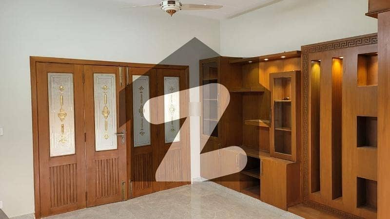 ڈی ۔ 12 اسلام آباد میں 6 کمروں کا 14 مرلہ مکان 14.5 کروڑ میں برائے فروخت۔ ڈی ۔ 12 اسلام آباد میں 6 کمروں کا 14 مرلہ مکان 14.5 کروڑ میں برائے فروخت۔