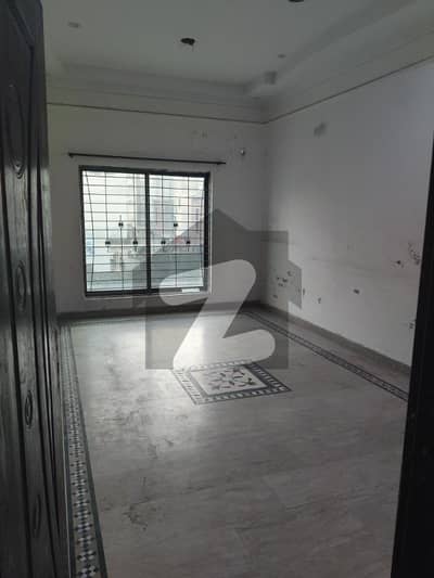 4 Marla Lower Portion Available For Rent