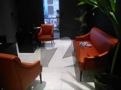 کوہ نور ون جڑانوالہ روڈ,فیصل آباد میں 2 مرلہ دکان 1.5 کروڑ میں برائے فروخت۔