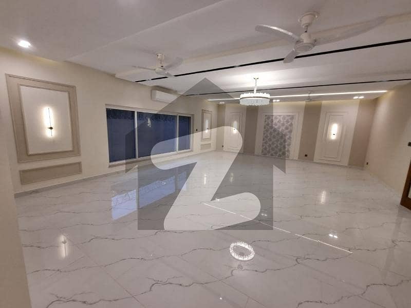 جی ۔ 6 اسلام آباد میں 8 کمروں کا 8 کنال مکان 43.0 لاکھ میں کرایہ پر دستیاب ہے۔