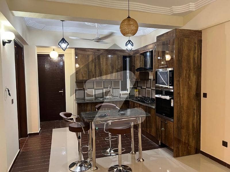 کلفٹن ۔ بلاک 1 کلفٹن,کراچی میں 3 کمروں کا 7 مرلہ فلیٹ 3.25 کروڑ میں برائے فروخت۔