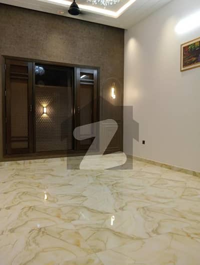 فیڈرل بی ایریا ۔ بلاک 10 فیڈرل بی ایریا,کراچی میں 6 کمروں کا 1 کنال مکان 22.0 کروڑ میں برائے فروخت۔ فیڈرل بی ایریا ۔ بلاک 10 فیڈرل بی ایریا,کراچی میں 6 کمروں کا 1 کنال مکان 22.0 کروڑ میں برائے فروخت۔