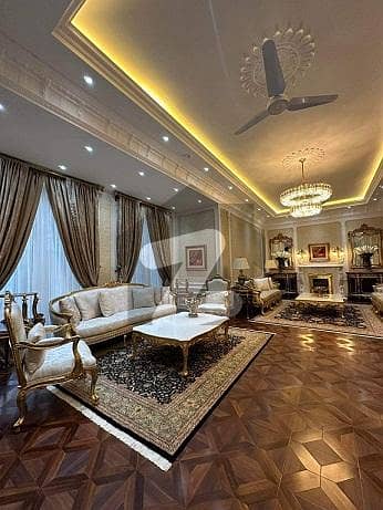 بحریہ ٹاؤن ایگزیکٹو لاج بحریہ ٹاؤن سیکٹر B,بحریہ ٹاؤن,لاہور میں 6 کمروں کا 2 کنال مکان 9.0 لاکھ میں کرایہ پر دستیاب ہے۔