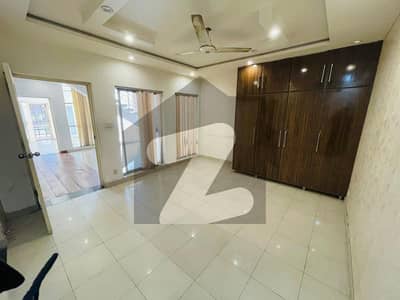 8 Marla European Style House for Sale in Safari Villas Block, Bahria Town Lahore