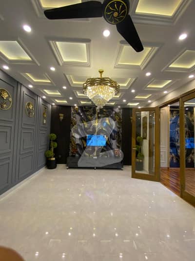 10 Marla Upper Portion Available For Rent In Lahore