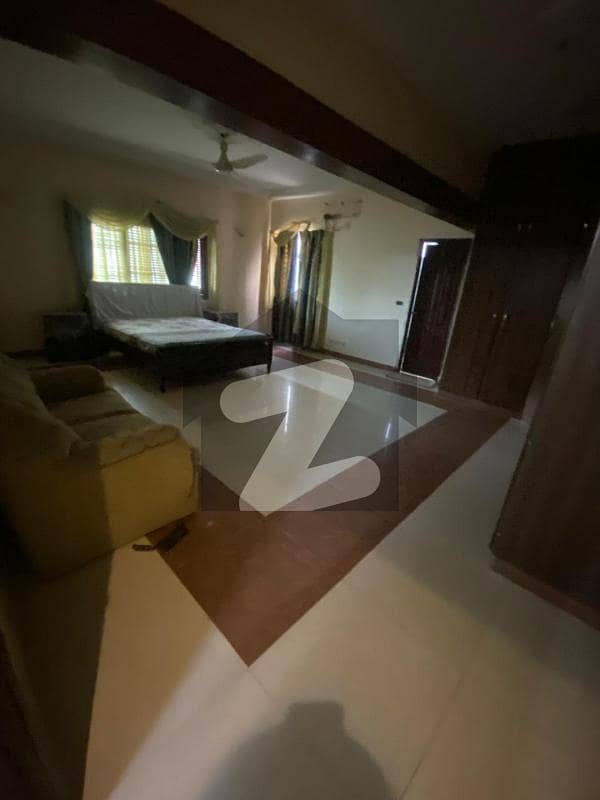 A Well Maintained And Spacious Bungalow. A Well Maintained And Spacious Bungalow.