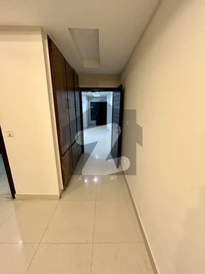 بحریہ ٹاؤن فیز 7 بحریہ ٹاؤن راولپنڈی,راولپنڈی میں 1 کمرے کا 4 مرلہ فلیٹ 42.0 ہزار میں کرایہ پر دستیاب ہے۔ بحریہ ٹاؤن فیز 7 بحریہ ٹاؤن راولپنڈی,راولپنڈی میں 1 کمرے کا 4 مرلہ فلیٹ 42.0 ہزار میں کرایہ پر دستیاب ہے۔