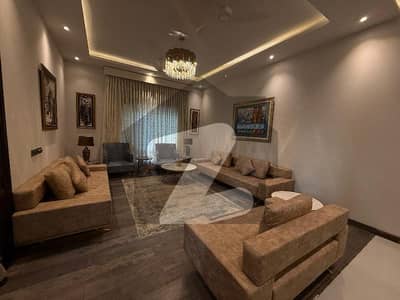 ڈی ایچ اے فیز 8 ڈی ایچ اے ڈیفینس,کراچی میں 6 کمروں کا 1 کنال مکان 18.5 کروڑ میں برائے فروخت۔ ڈی ایچ اے فیز 8 ڈی ایچ اے ڈیفینس,کراچی میں 6 کمروں کا 1 کنال مکان 18.5 کروڑ میں برائے فروخت۔