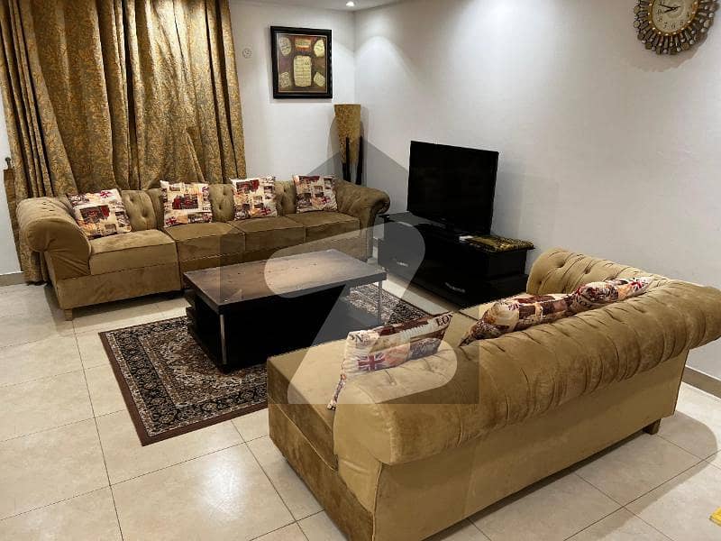 گولڈ کریسٹ مال اینڈ ریزیڈینسی ڈی ایچ اے فیز 4,ڈی ایچ اے ڈیفینس,لاہور میں 2 کمروں کا 7 مرلہ فلیٹ 4.5 کروڑ میں برائے فروخت۔