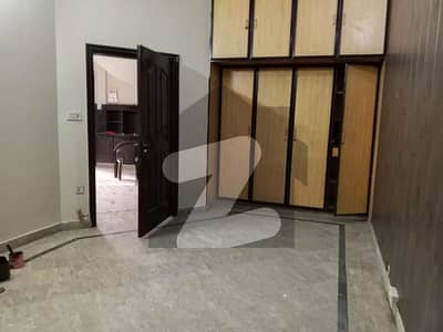 جوڈیشل کالونی فیز 1 جوڈیشل کالونی,لاہور میں 4 کمروں کا 12 مرلہ مکان 2.25 لاکھ میں کرایہ پر دستیاب ہے۔