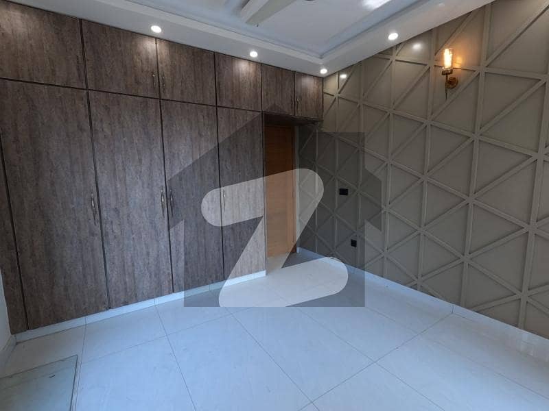 Want To Buy A Flat In Karachi?