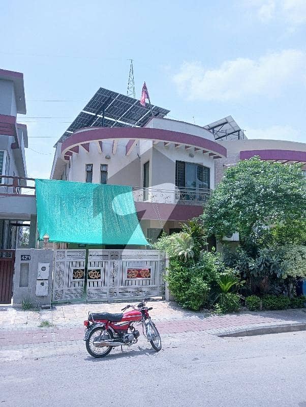 بحریہ ٹاؤن فیز 3 بحریہ ٹاؤن راولپنڈی,راولپنڈی میں 3 کمروں کا 10 مرلہ بالائی پورشن 65.0 ہزار میں کرایہ پر دستیاب ہے۔