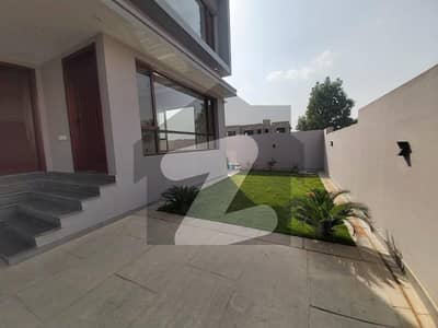 500sq yd Luxury Villa FOR SALE. 2km from Entrance of BTK. 6 Bed DDL 2 Kitchens 500sq yd Luxury Villa FOR SALE. 2km from Entrance of BTK. 6 Bed DDL 2 Kitchens