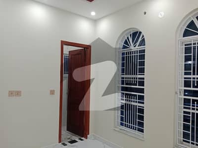 ONE BEDROOM AVAILABLE FOR STUDENTS IN EDEN BOULEVARD SOCIETY COLLEGE ROAD LHR