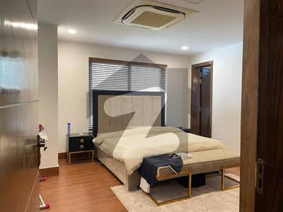 هایدی پارک گلبرگ,لاہور میں 4 کمروں کا 10 مرلہ فلیٹ 7.5 کروڑ میں برائے فروخت۔