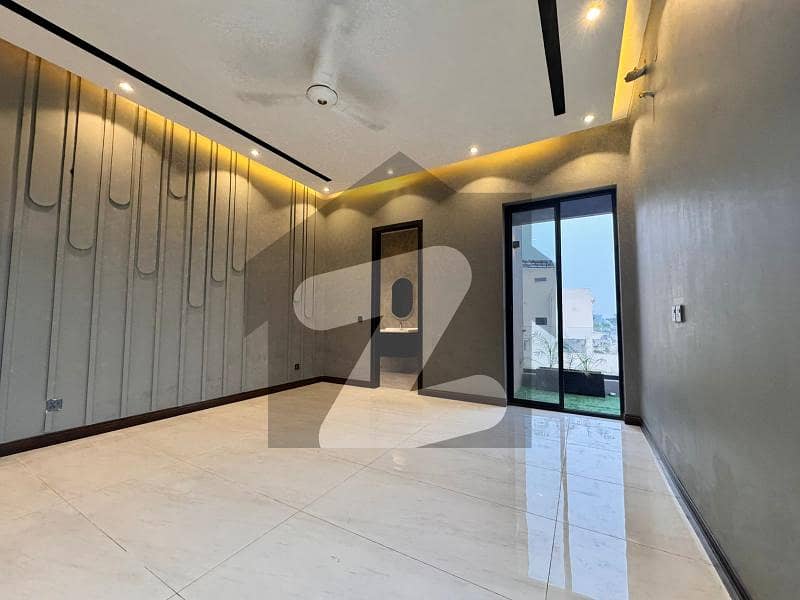 ASKARI ONE 10 MARLA APARTMENT FOR SALE WELL RENOVATED ASKARI ONE 10 MARLA APARTMENT FOR SALE WELL RENOVATED