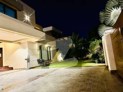 One Kanal Slightly Used Ultra Modern Design Well Maintained Owner Build Bungalow For Sale At Prime Location Of DHA Lahore Near To Park Masjid & Commercial Market