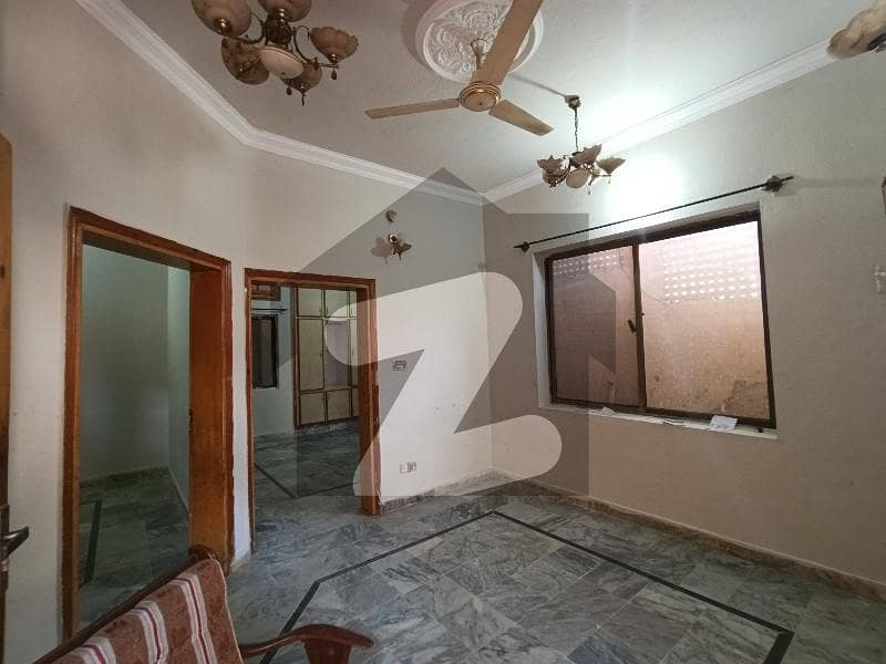 کاغان کالونی ایبٹ آباد میں 3 کمروں کا 5 مرلہ زیریں پورشن 27.0 ہزار میں کرایہ پر دستیاب ہے۔ کاغان کالونی ایبٹ آباد میں 3 کمروں کا 5 مرلہ زیریں پورشن 27.0 ہزار میں کرایہ پر دستیاب ہے۔