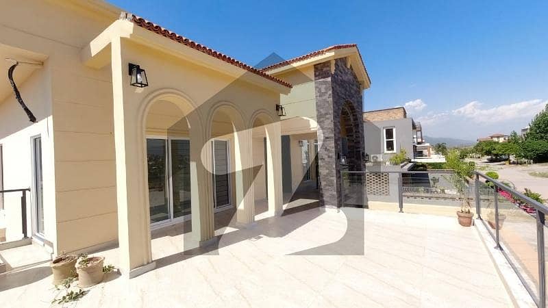 ڈی ۔ 12 اسلام آباد میں 8 کمروں کا 1 کنال مکان 20.0 کروڑ میں برائے فروخت۔