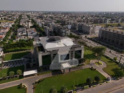 ڈی ایچ اے فیز 6 - بلاک سی فیز 6,ڈیفنس (ڈی ایچ اے),لاہور میں 1 کنال رہائشی پلاٹ 6.5 کروڑ میں برائے فروخت۔