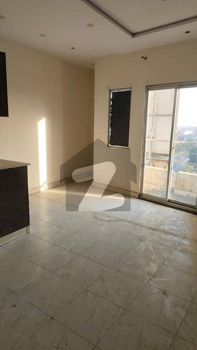 این ایف سی 1 لاہور میں 4 مرلہ عمارت 1.4 لاکھ میں کرایہ پر دستیاب ہے۔