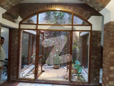 طفیل روڈ کینٹ,لاہور میں 1 کنال مکان 3.5 لاکھ میں کرایہ پر دستیاب ہے۔