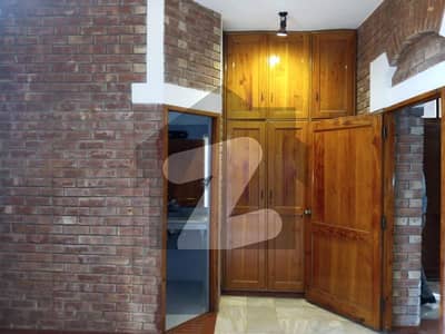 Prime Location 1 Kanal House For Rent In Tufail Road Lahore