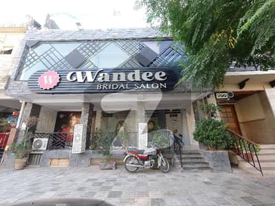 On Excellent Location 2700 Square Feet Building In Central F-11 For sale