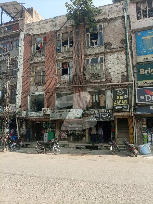 صدر راولپنڈی میں 5 مرلہ عمارت 4.5 کروڑ میں برائے فروخت۔ صدر راولپنڈی میں 5 مرلہ عمارت 4.5 کروڑ میں برائے فروخت۔