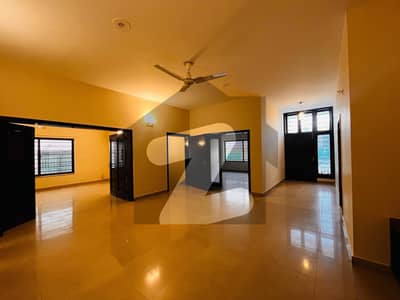 ایف ۔ 8 اسلام آباد میں 3 کمروں کا 1 کنال بالائی پورشن 2.85 لاکھ میں کرایہ پر دستیاب ہے۔