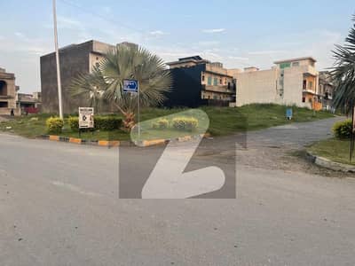 ایم پی سی ایچ ایس ۔ ملٹی گارڈنز بی ۔ 17,اسلام آباد میں 8 مرلہ رہائشی پلاٹ 80.0 لاکھ میں برائے فروخت۔ ایم پی سی ایچ ایس ۔ ملٹی گارڈنز بی ۔ 17,اسلام آباد میں 8 مرلہ رہائشی پلاٹ 80.0 لاکھ میں برائے فروخت۔