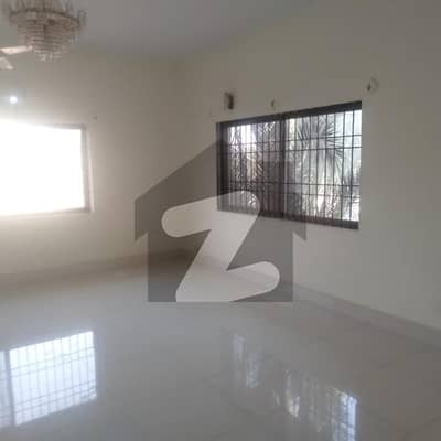 SEPARATE GATE 1000 YARDS PORTION LIKE INDEPENDENT BUNGALOW