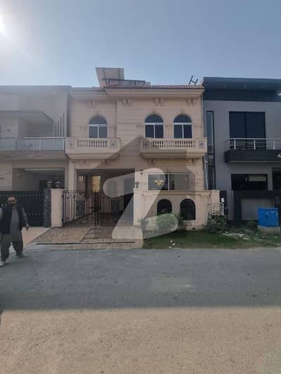 5 MARLA BRAND NEW HOUSE FOR SALE
