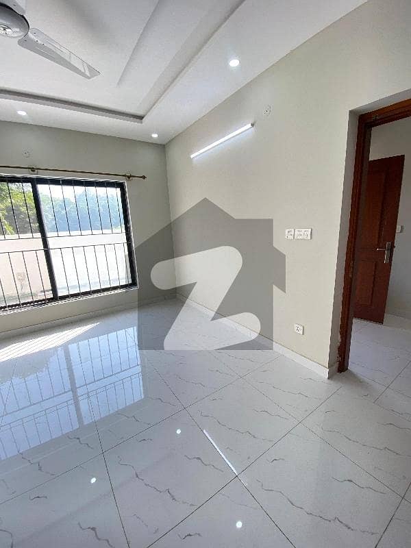 Beautiful Ground Portion For Rent